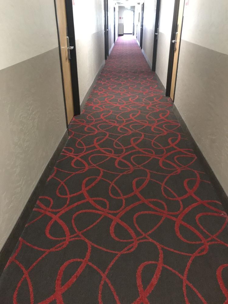 Hotel Super 8 By Wyndham Portland Airport Zewnętrze zdjęcie