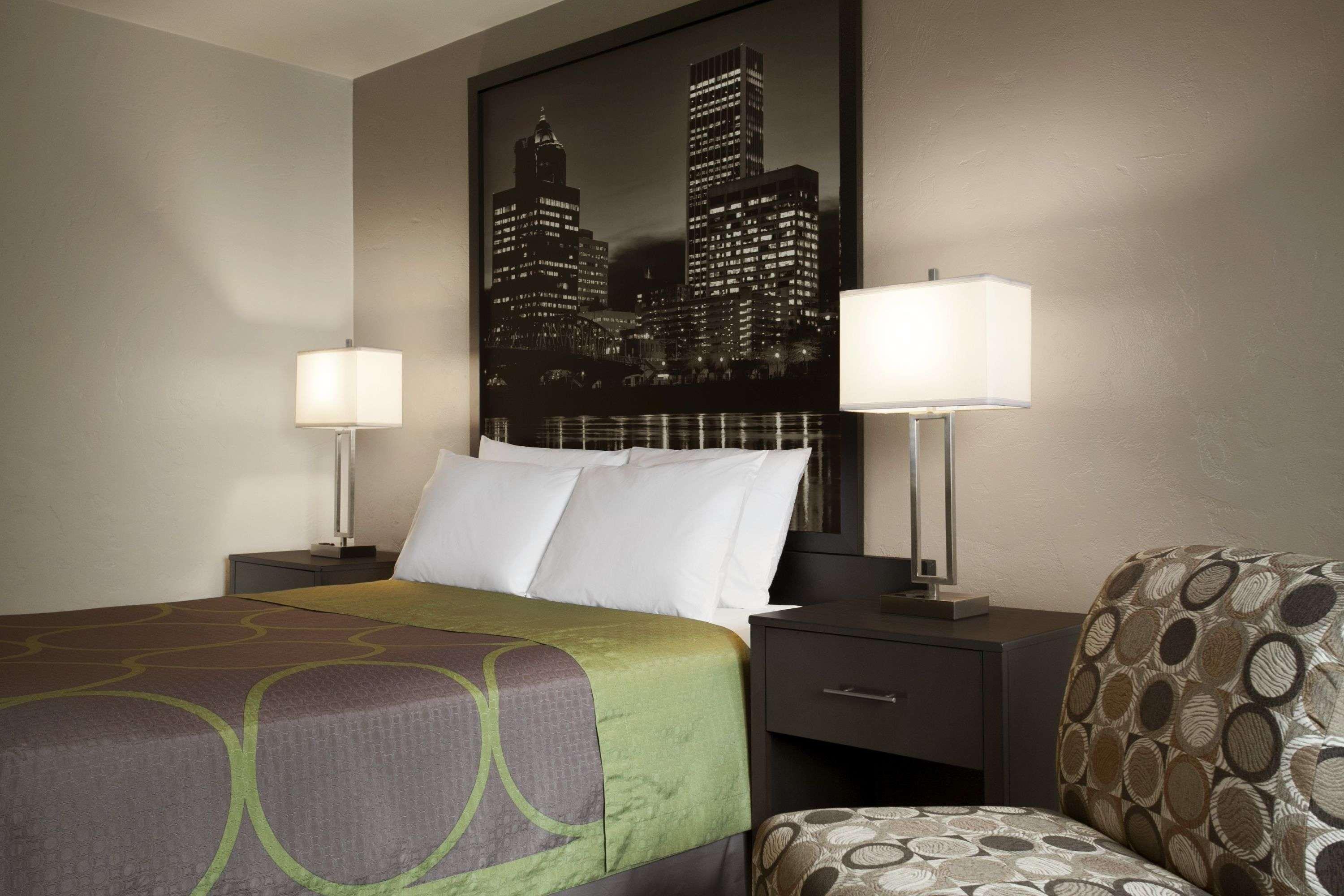 Hotel Super 8 By Wyndham Portland Airport Zewnętrze zdjęcie