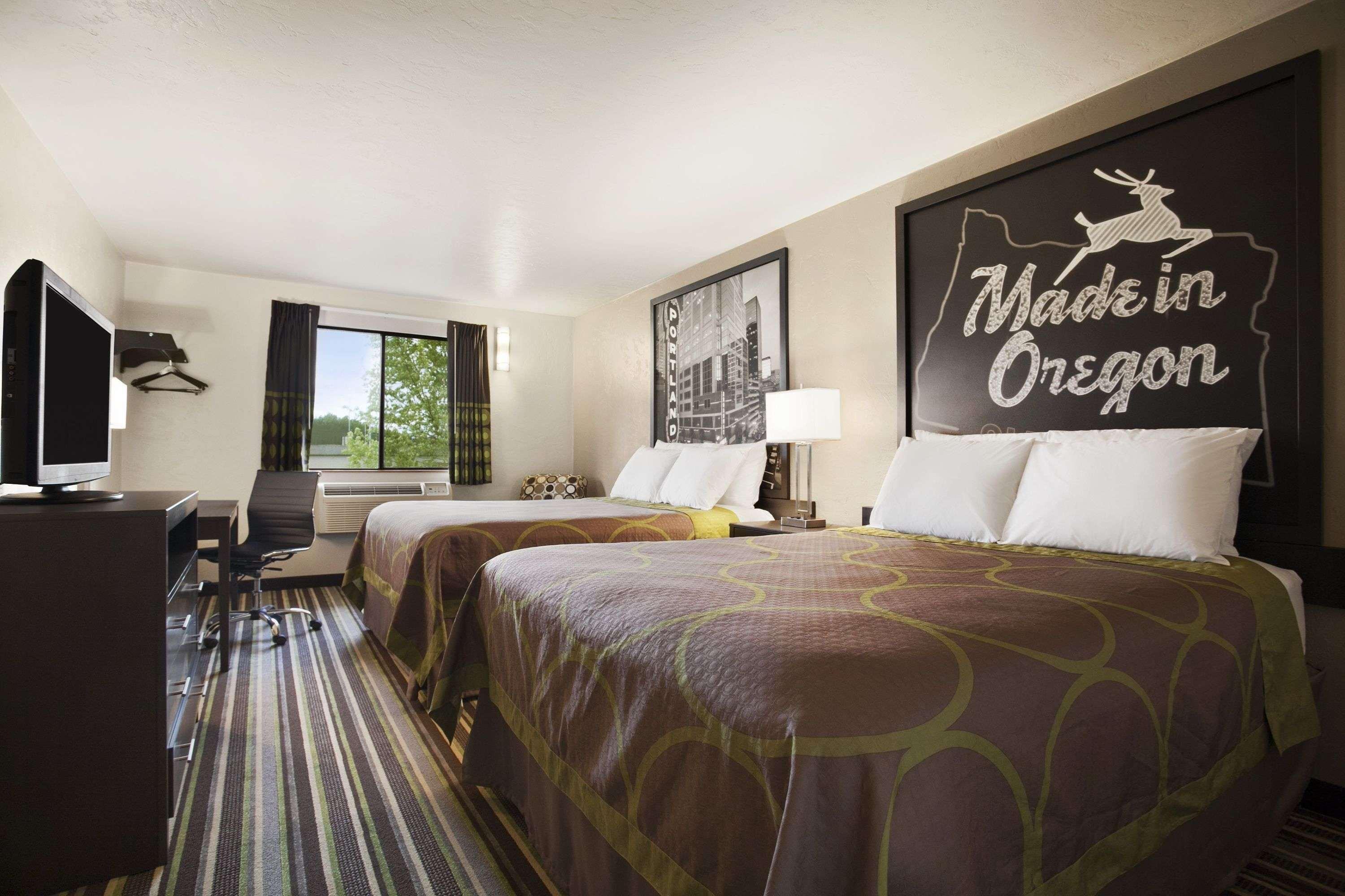 Hotel Super 8 By Wyndham Portland Airport Zewnętrze zdjęcie