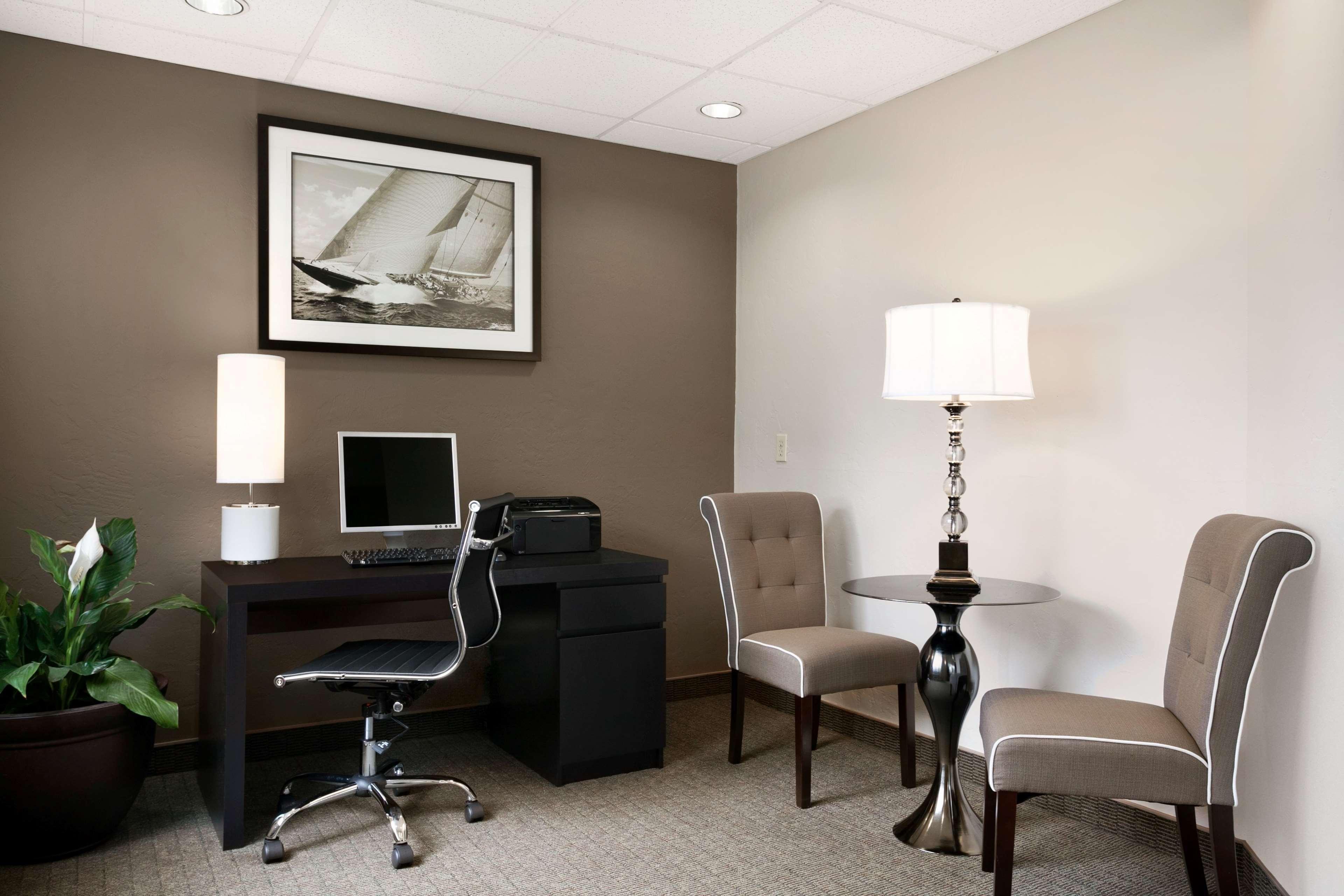 Hotel Super 8 By Wyndham Portland Airport Zewnętrze zdjęcie