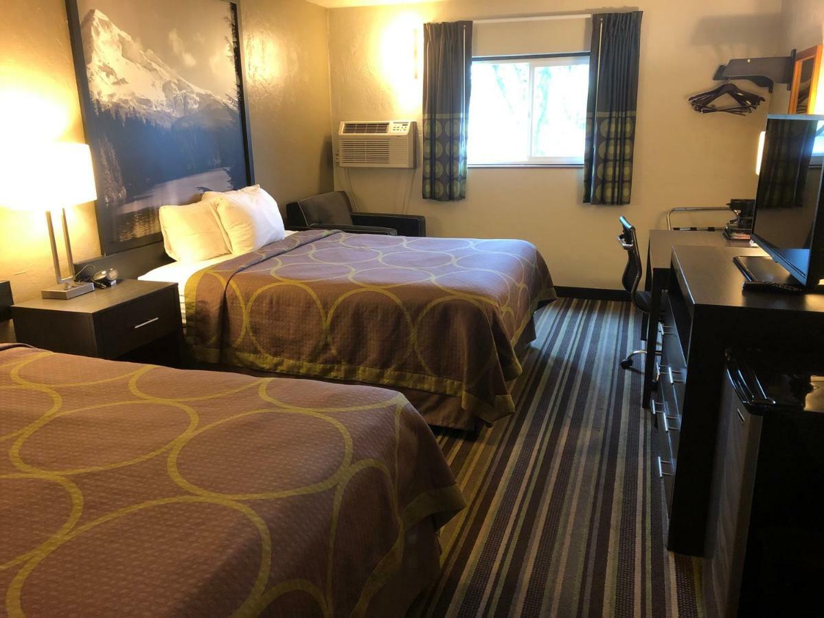 Hotel Super 8 By Wyndham Portland Airport Zewnętrze zdjęcie