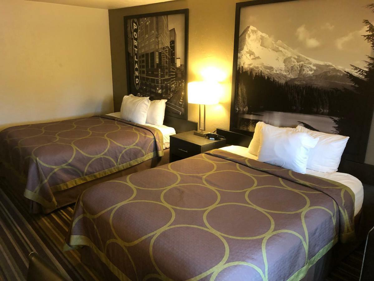 Hotel Super 8 By Wyndham Portland Airport Zewnętrze zdjęcie